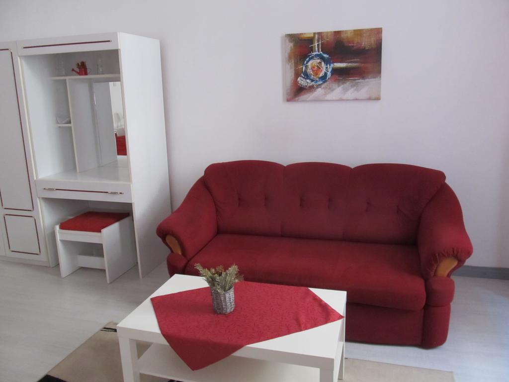 Julia Apartment Будапеща Екстериор снимка
